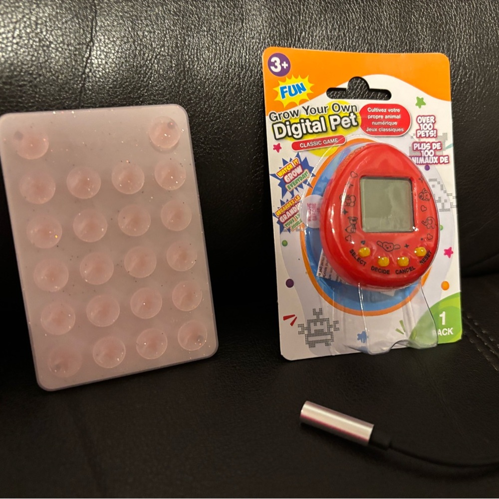 Electronic accessories bundle - Picture 3 of 6